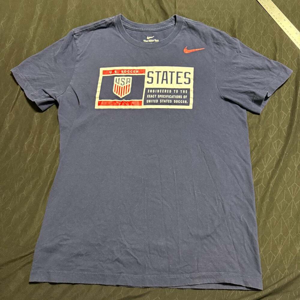 Nike US Soccer USMNT States Jock Tag Graphic T-Shirt Navy Blue Men's Size Small